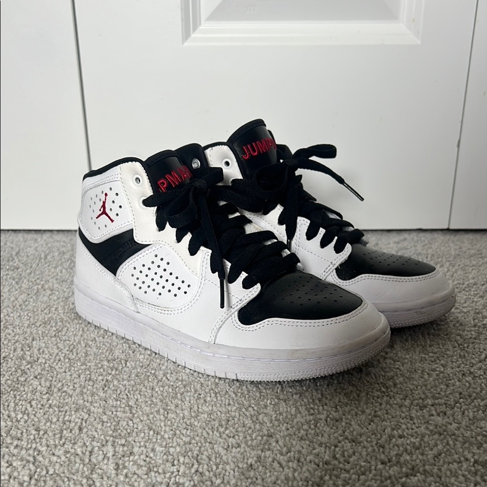 Jordan Retro Black and White Sneakers with Leather Upper